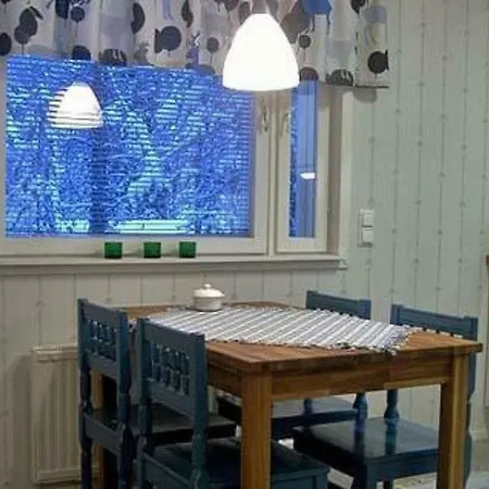 Holiday home Holiday Peukaloinen *